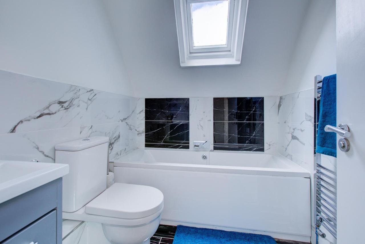 Luxury 3 Bedroom Apartment Close To Beach, Bournemouth & Meyrick Park Bagian luar foto