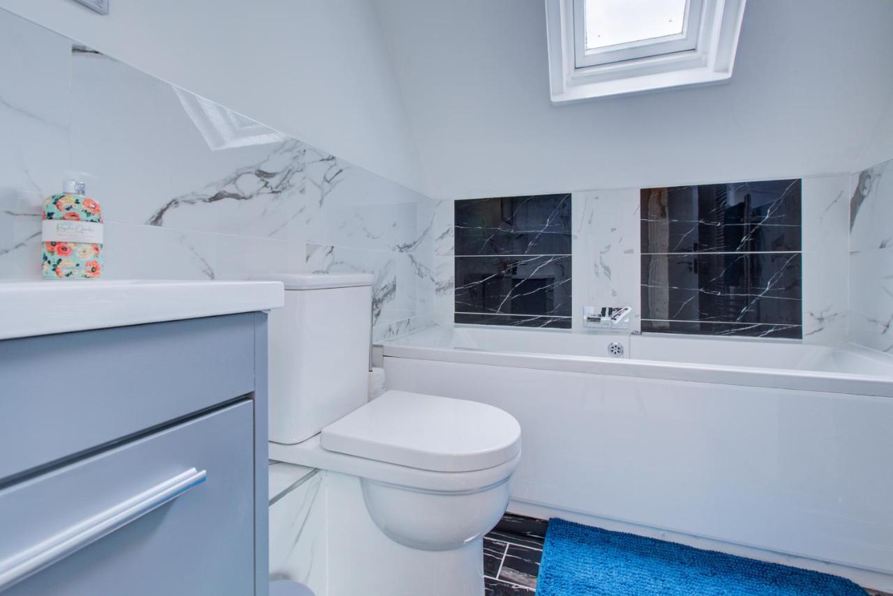 Luxury 3 Bedroom Apartment Close To Beach, Bournemouth & Meyrick Park Bagian luar foto